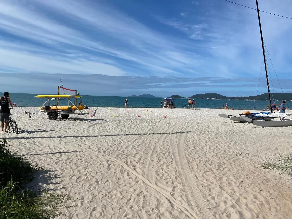 Florianópolis Kitnet Canasvieiras 100 Metros Da Praia 아파트